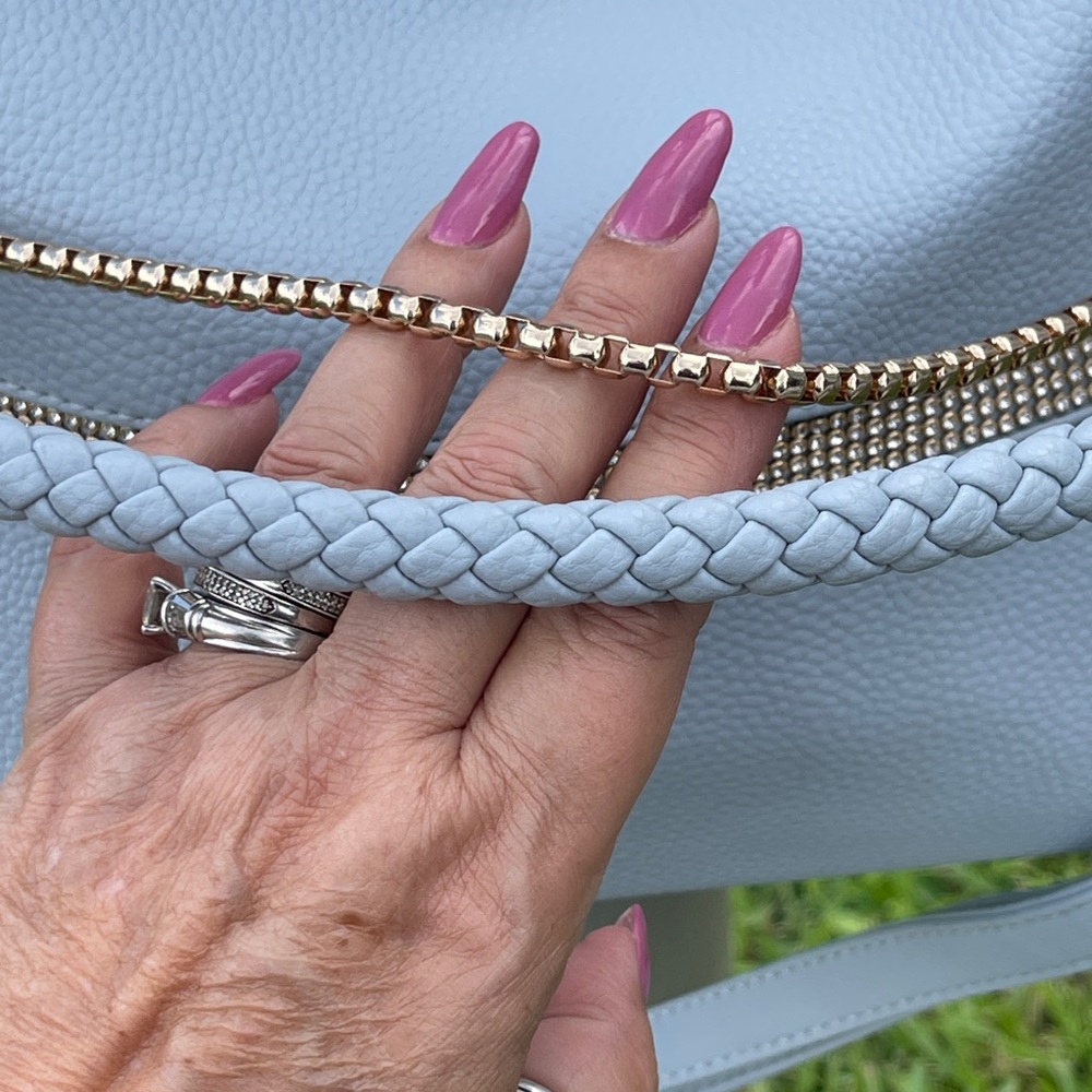 Stylish Light Blue Handbag with Gold Accents - Picture 12 of 15